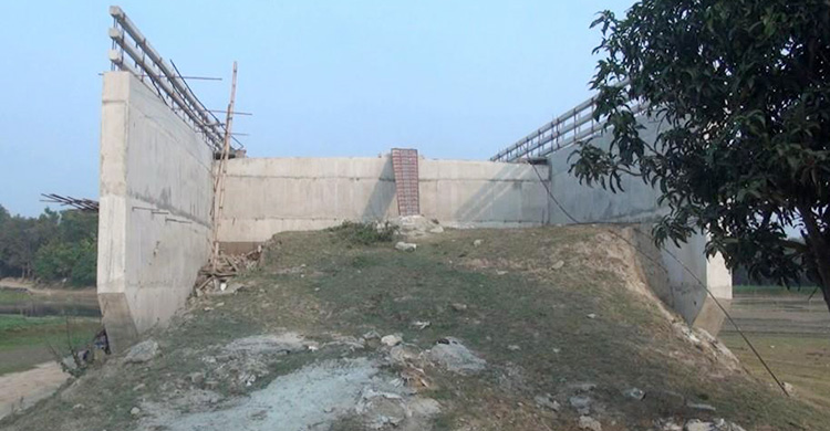 ৭ কোটি টাকার সেতুর কাজ ফেলে উধাও ঠিকাদার
