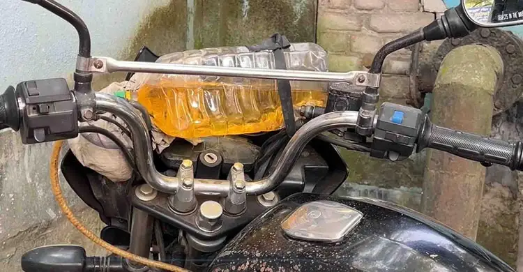 মানহীন জ্বালানিতে ছিদ্র হচ্ছে মোটরসাইকেলের ট্যাংক, বিপাকে চালকরা