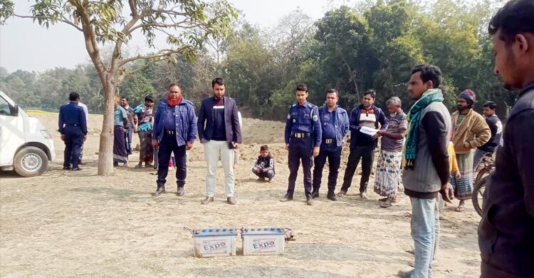 ফসলি জমির মাটি কেটে বিক্রি, লাখ টাকা জরিমানা