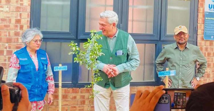 রোহিঙ্গা ক্যাম্প পরিদর্শনে ইউএনএইচসিআর প্রধান