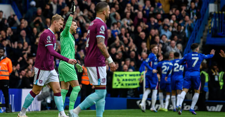 শেষ মুহূর্তের ধাক্কা, বার্নলির কাছে পয়েন্ট হারালো চেলসি