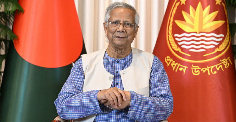 জাতির উদ্দেশে ভাষণ দিচ্ছেন প্রধান উপদেষ্টা