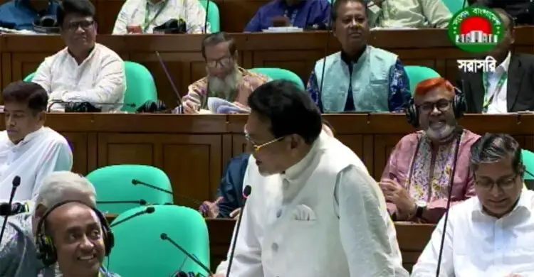 সাগর থেকে ৩টি তিমি মাছ নিয়ে এসেছি, ২টি হাঙর আসছে