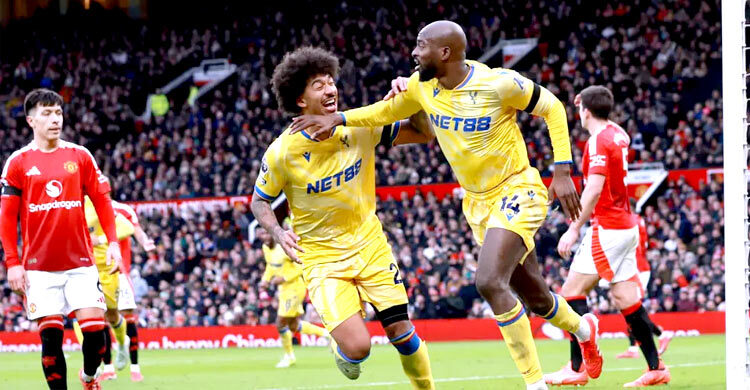 এবার ওল্ড ট্রাফোর্ডে ক্রিস্টালের কাছে হার ম্যানইউর