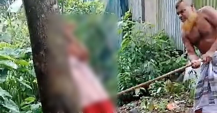 আখ চুরি করে খাওয়ার অপবাদে শিশুকে গাছে বেঁধে নির্যাতন বৃদ্ধের