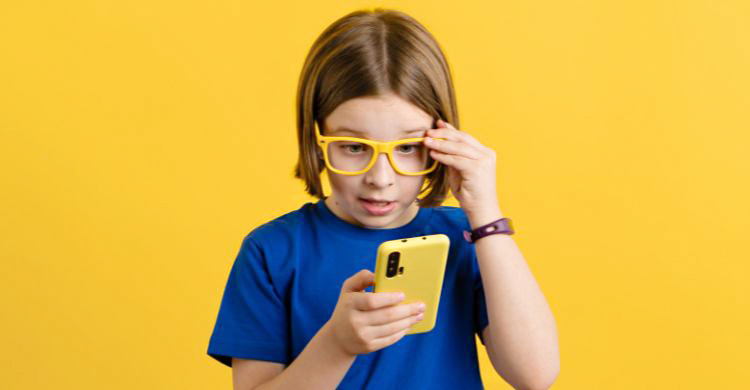 সুইডেন যে কারণে শিশুদের প্রযুক্তি থেকে সরিয়ে আনছে