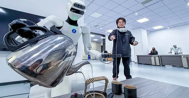 চীনের এআই বিপ্লব: চা ঢালা থেকে কাপড় গুছানো শিখছে রোবট