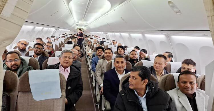 চীন সফর শেষে দেশের পথে মঈন খানের নেতৃত্বে প্রতিনিধিদল