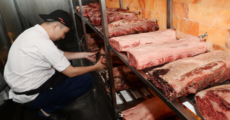 China to impose extra 55% tariffs on some beef imports