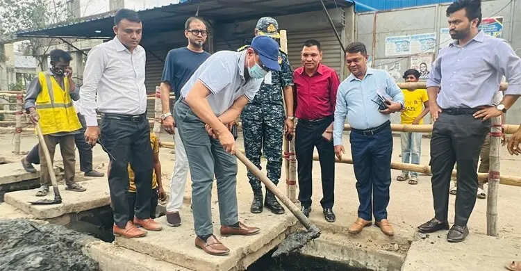 নগরবাসী সচেতন না হলে জলাবদ্ধতার স্থায়ী সমাধান সম্ভব নয়: চসিক মেয়র