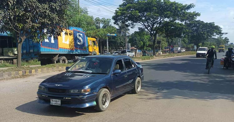 ঢাকা-চট্টগ্রাম মহাসড়কে যান চলাচল স্বাভাবিক