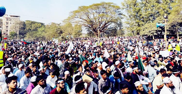 সীতাকুণ্ডে জামায়াতের জনসভায় মানুষের ঢল