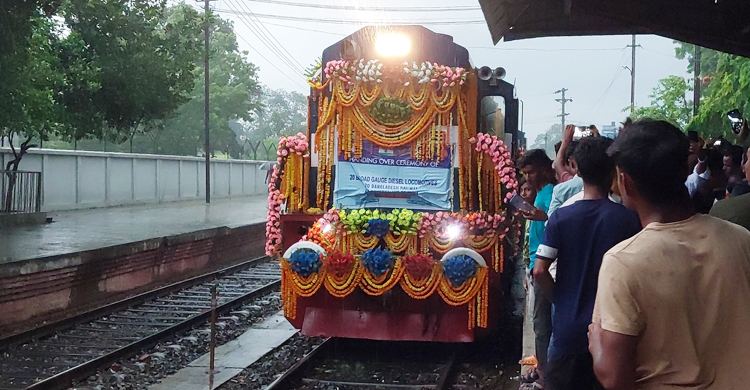 একমাসের মধ্যেই রেলবহরে যুক্ত হচ্ছে উপহারের ২০ লোকোমোটিভ