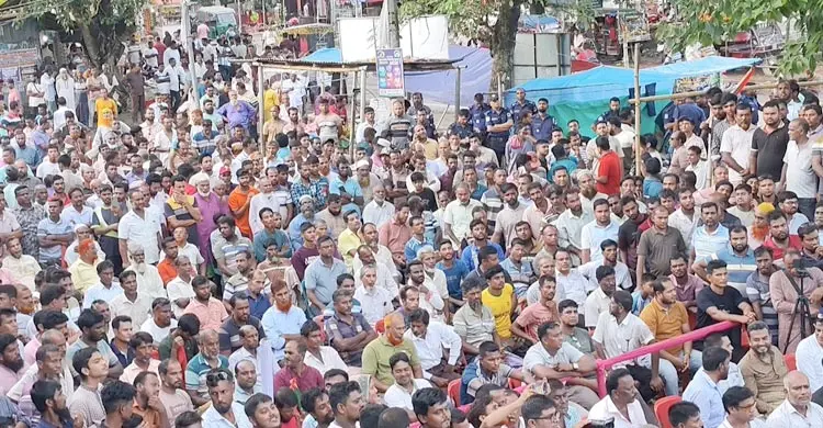 মসজিদকে রাজনৈতিকভাবে ব্যবহারের প্রতিবাদে বিএনপির বিক্ষোভ