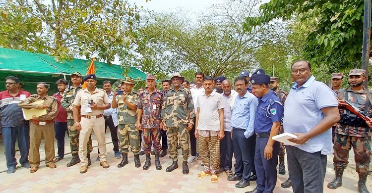 অনুপ্রবেশের দায়ে আটক, ৫ বছর পর দেশে ফিরে গেলেন দিপক