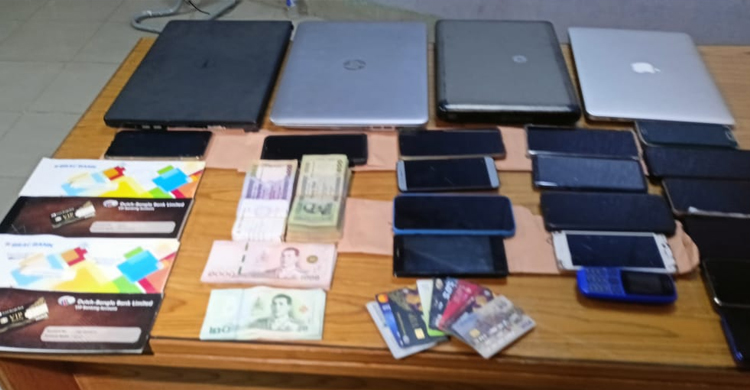 ১৭ বছর ধরে মেডিকেলের প্রশ্নফাঁস করে আসছে চক্রটি