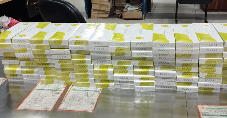 শাহ আমানত বিমানবন্দরে ৪৪০ কার্টন বিদেশি সিগারেট জব্দ