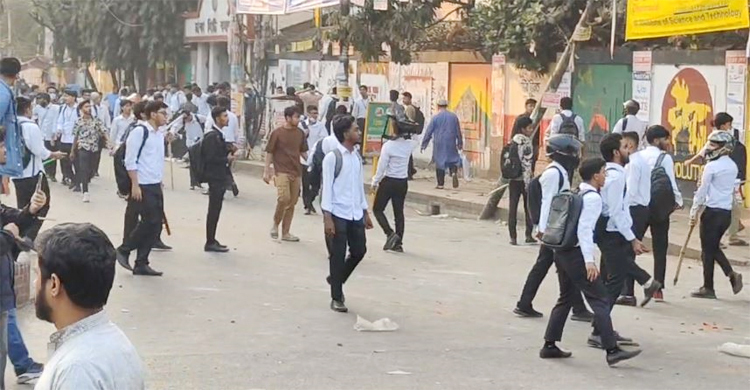 City College, Ideal College students clash at Science Lab