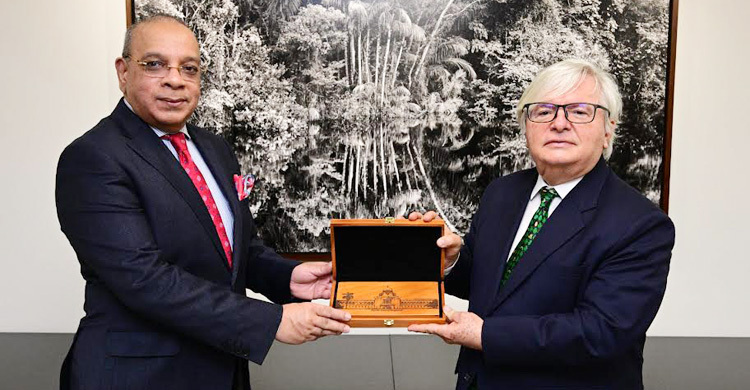 বিচার প্রক্রিয়ায় এআই অন্তর্ভুক্তি গুরুত্বপূর্ণ ভূমিকা রাখতে পারে