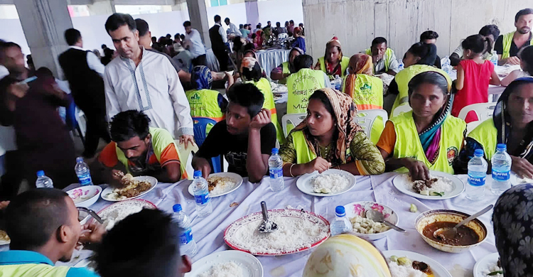 সময়মতো বর্জ্য অপসারণ করায় মধ্যাহ্নভোজ করালো ডিএনসিসি