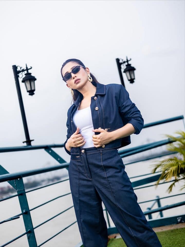 হালকা শীতে যেসব পোশাকে দেখাবে স্টাইলিশ