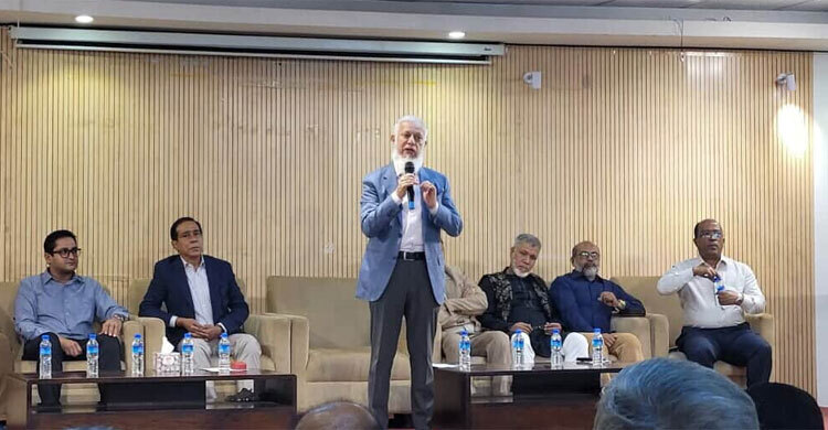 লিগ বয়কটের অবস্থান জানাতে এসে খালেদা জিয়ার জন্য দোয়া-মোনাজাত