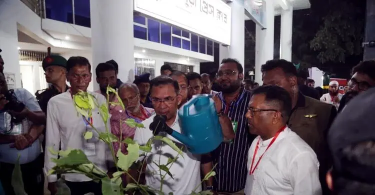 বগুড়া প্রেস ক্লাবের নতুন ভবন উদ্বোধন করলেন প্রধানমন্ত্রী