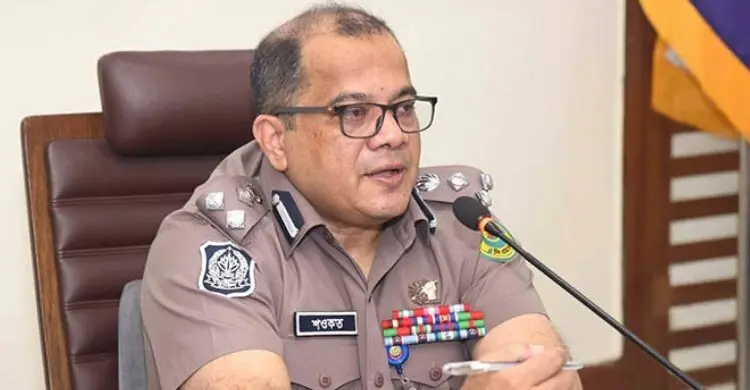 ঈদযাত্রা নির্বিঘ্ন করতে ২৫ থেকে ৩১ মে মহাসড়কে ট্রাক-লরি চলাচল বন্ধ  