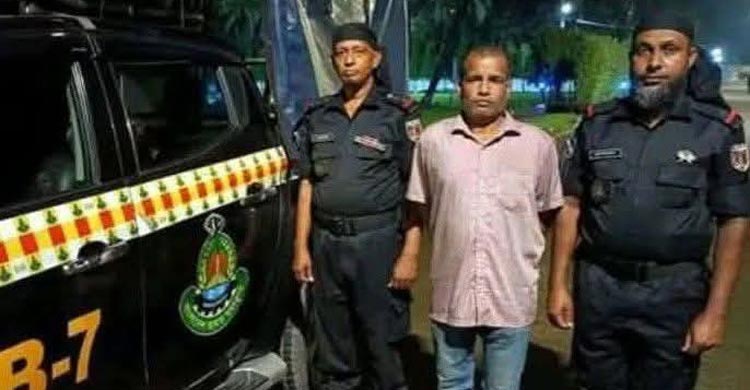 অটোরিকশা চোরচক্রে জড়িত ‘শ্রমিক নেতারা’