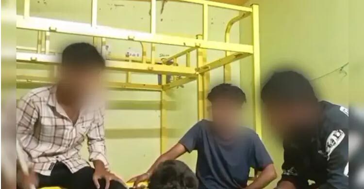 র‍্যাগিংয়ের নামে শিক্ষার্থীকে ইলেকট্রিক শক