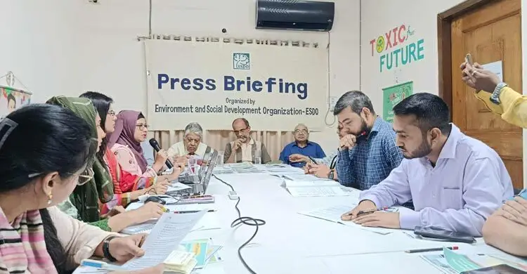 নিম্নমানের রঙে বিপজ্জনক মাত্রায় সীসা, মারাত্মক স্বাস্থ্যঝুঁকি