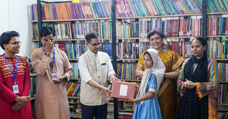 বিদ্যানন্দ ফাউন্ডেশন পরিদর্শনে ভারতীয় হাইকমিশনার