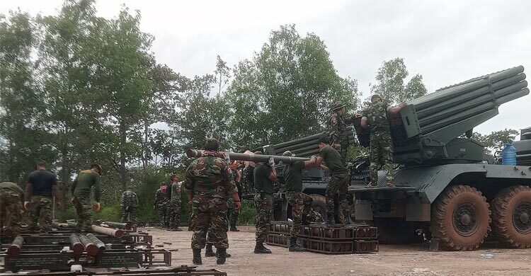 কম্বোডিয়ার ২ সামরিক স্থাপনায় হামলা চালালো থাইল্যান্ড