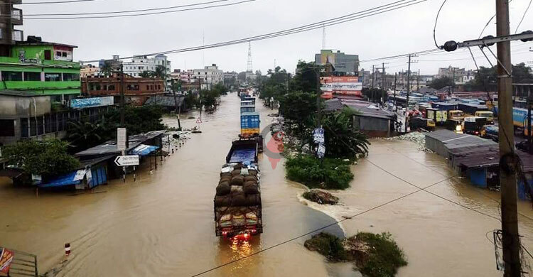 Dhaka-Ctg highway under knee-high water, 5km traffic jam