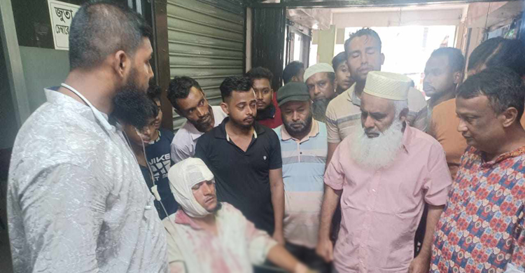 কুমিল্লায় বিএনপির বর্ধিতসভায় হামলা, গুলিবিদ্ধসহ আহত ১৫