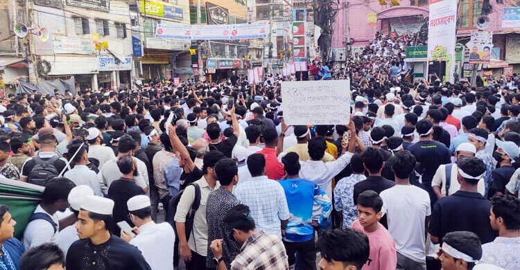 কুমিল্লা বিভাগ ঘোষণা না দিলে নিজেরাই লিখে ফেলবো
