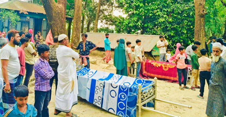 কুমিল্লায় গাড়ি চাপায় প্রাণ হারালেন দুই অটোরিকশা চালক