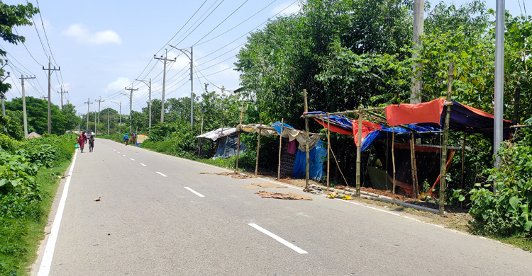 কমেছে গোমতীর পানি, নীড়ে ফিরছেন মানুষ