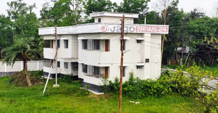 ভবন-জনবল থাকলেও ২৪ বছর ধরে চিকিৎসা নেই হাসপাতালে