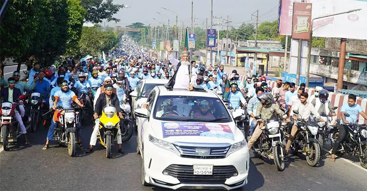 কুমিল্লায় ‘৫ হাজার’ মোটরসাইকেল নিয়ে জামায়াত প্রার্থীর শোভাযাত্রা