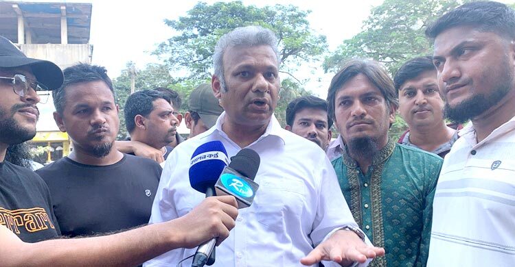 হাসনাতের কড়া বার্তার পর কুমিল্লার সেই সড়ক পরিদর্শনে সওজ কর্মকর্তা