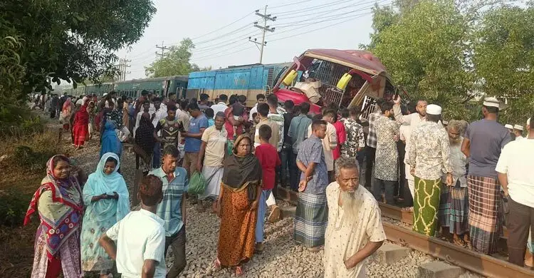 নিহতদের পরিবারকে ২৫ হাজার টাকা করে আর্থিক সহযোগিতার ঘোষণা