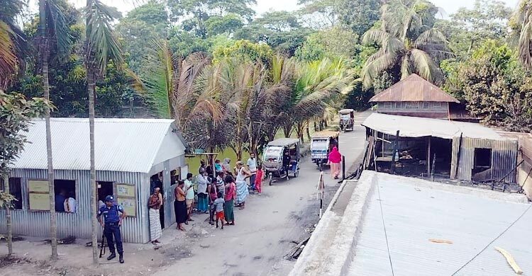 কুমিল্লায় মাজারে হামলার ঘটনায় আরও দুজন গ্রেফতার