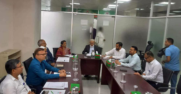 জাতীয় নির্বাচনের কর্মপরিকল্পনা চূড়ান্ত করতে ইসির বৈঠক