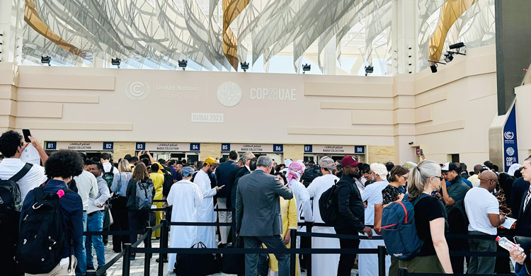 জলবায়ু পরিবর্তনে ক্ষতিগ্রস্তদের পুনর্বাসনে তহবিল বাড়ানোর তাগিদ