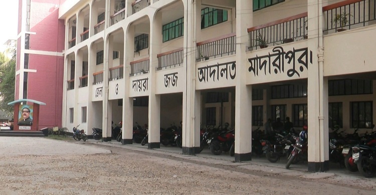 মাদারীপুরে পুলিশের মামলায় ২৯ শিক্ষার্থীর জামিন