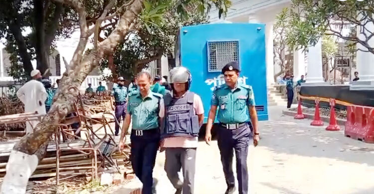 আশুলিয়ায় ৬ লাশ পোড়ানো: ৩ পুলিশ কর্মকর্তা ট্রাইব্যুনালে