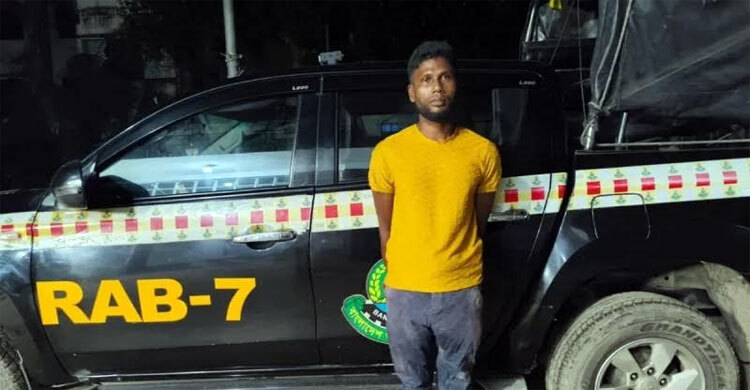 আদালত থেকে পালানো হত্যা মামলার আসামি শরিফুল কারাগারে