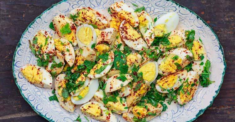 ওজন কমাতে ডিমের সালাদ