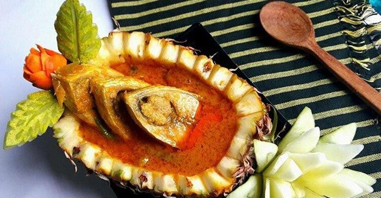 আনারস দিয়ে ইলিশ রান্নার সহজ রেসিপি